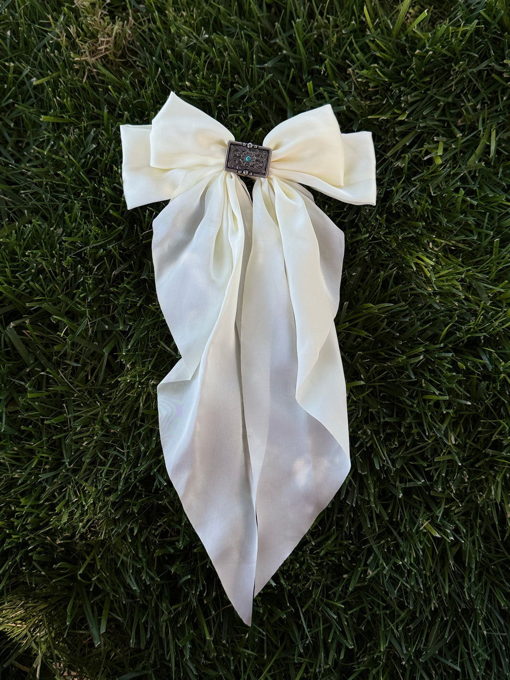Long Buckle Bow