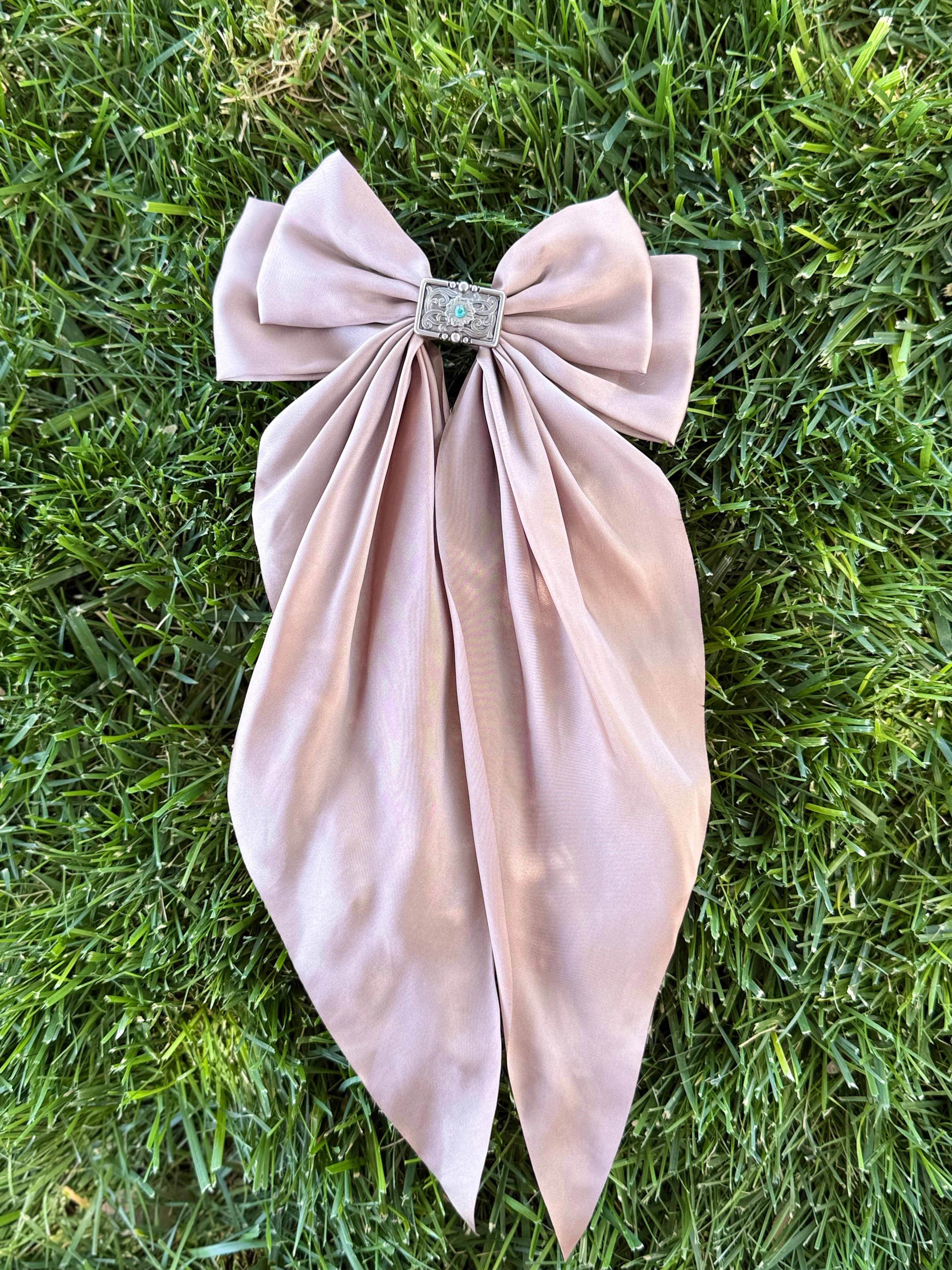 Long Buckle Bow