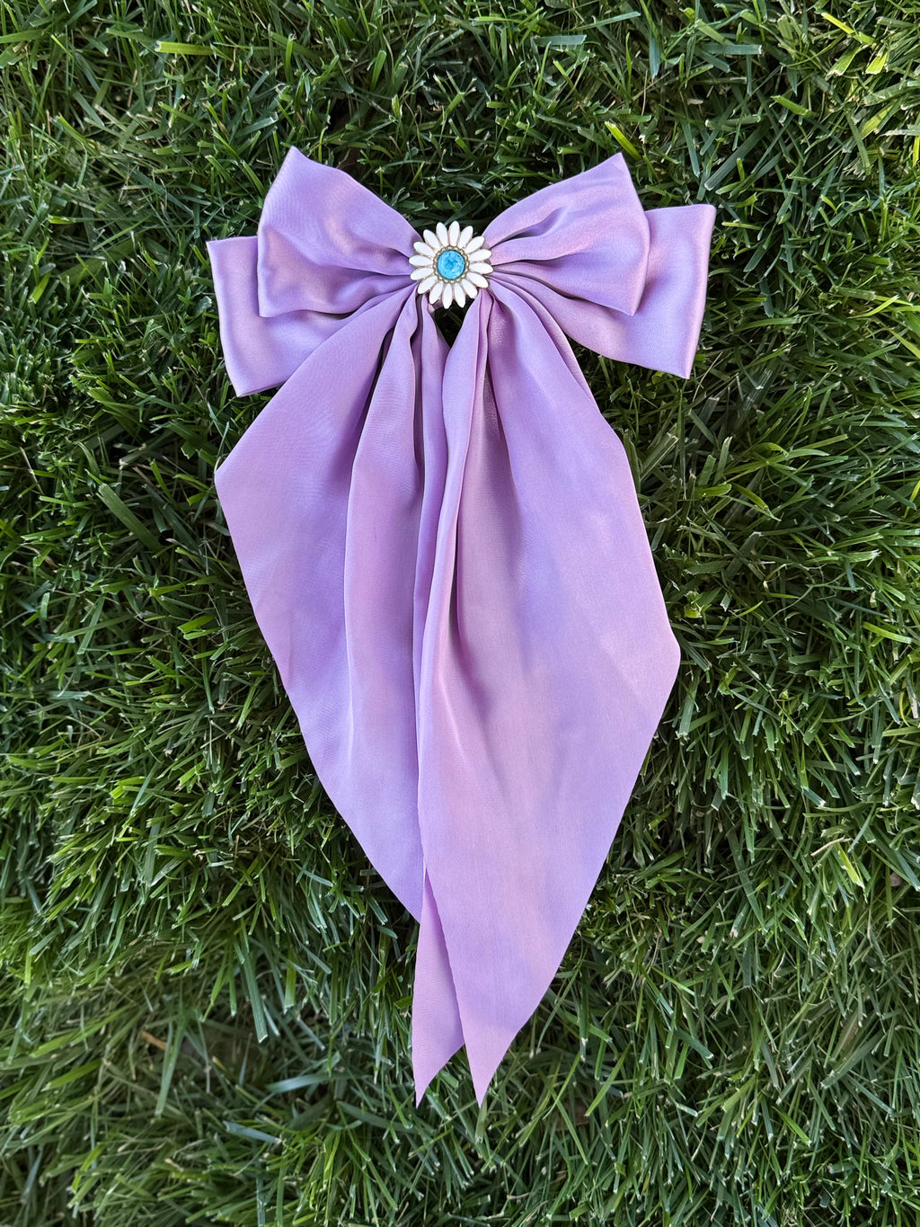 Long Daisy Bow