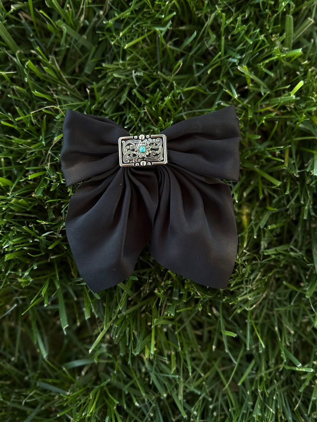 Short Buckle Bow