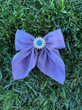 Short Daisy Bow