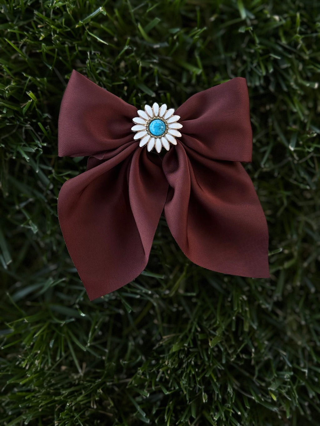 Short Daisy Bow